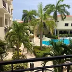 Aruba Stop By The Stop Club