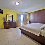 Malmok Ocean Front Villa