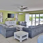 Malmok Ocean Front Villa