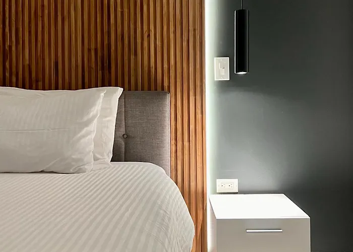 Zen Gardens Apartment, 350 Yards From Eagle Beach!
