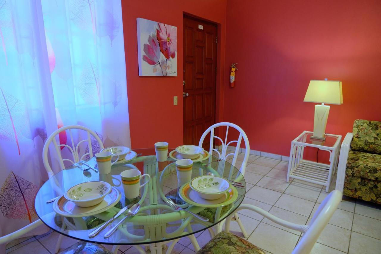 Aruba Quality & Hotel Palm Beach