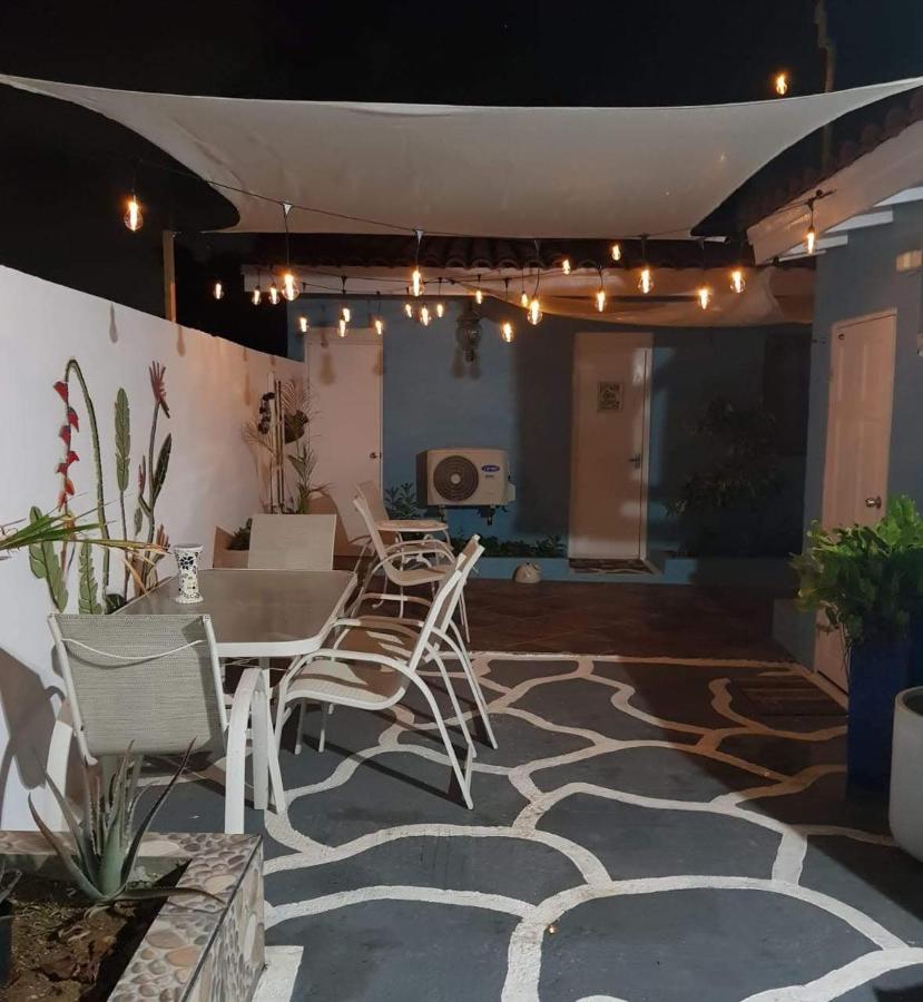 Sandcastle Guest house Palm Beach