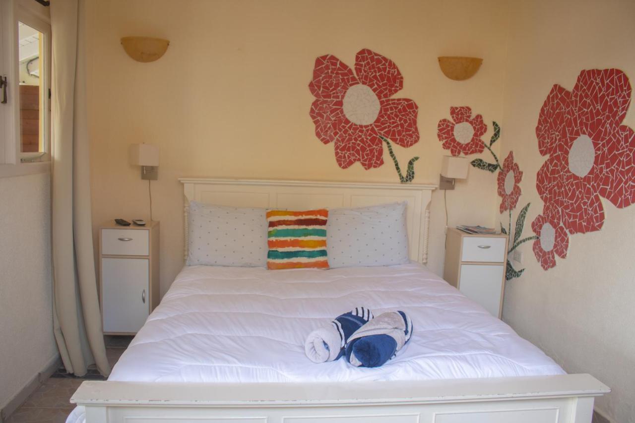 Sunflower Apartment Palm Beach