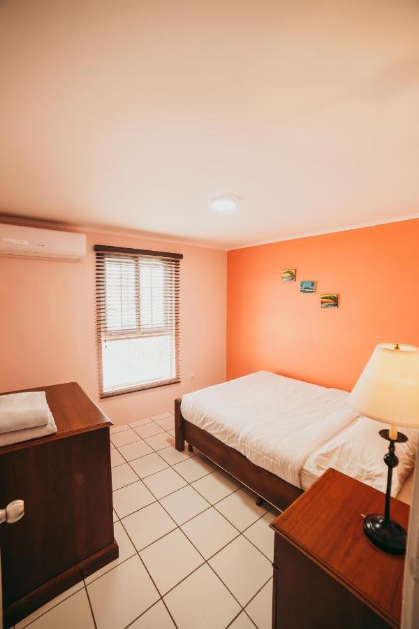 Ser'i Bucurui Palm Beach