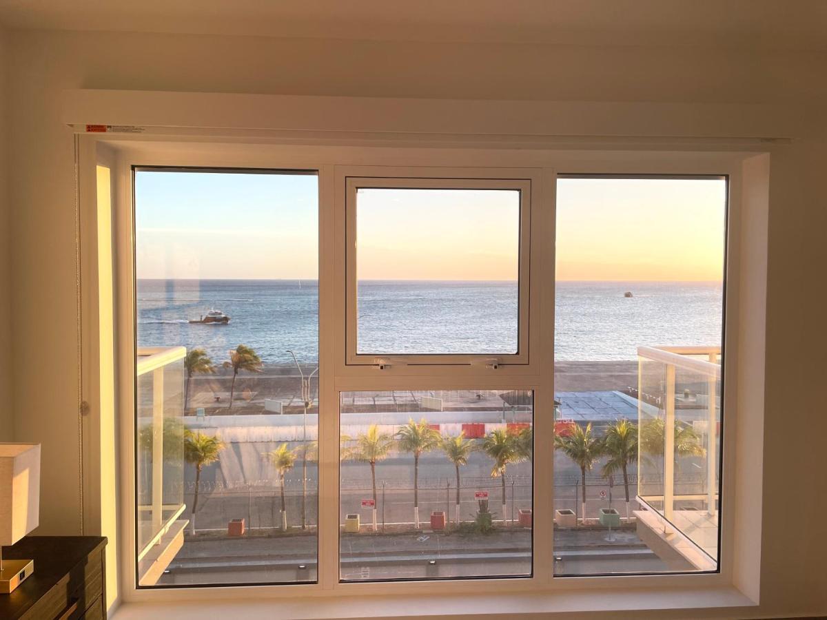 Ocean View Overlooking The Caribbean Sea Oranjestad