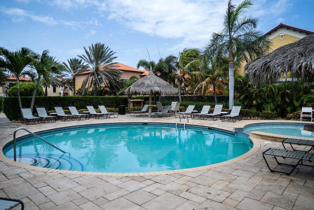 Diamante 181 Luxury In Gold Coast 4 Bedrooms 3 Bath Palm Beach