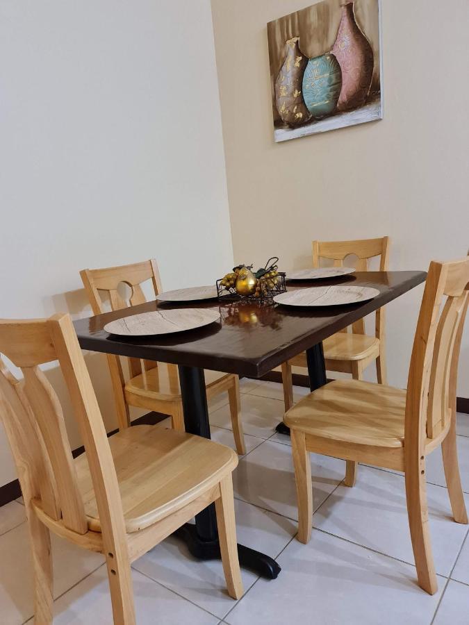 Sandpiper Apartment *