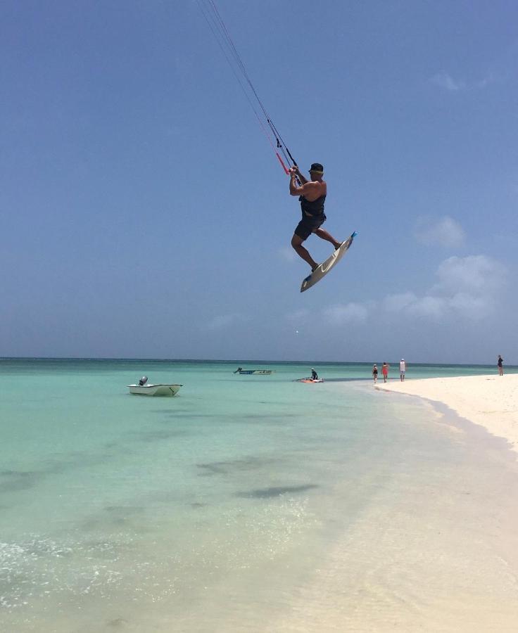 Yoyita Aruba Hotel *
