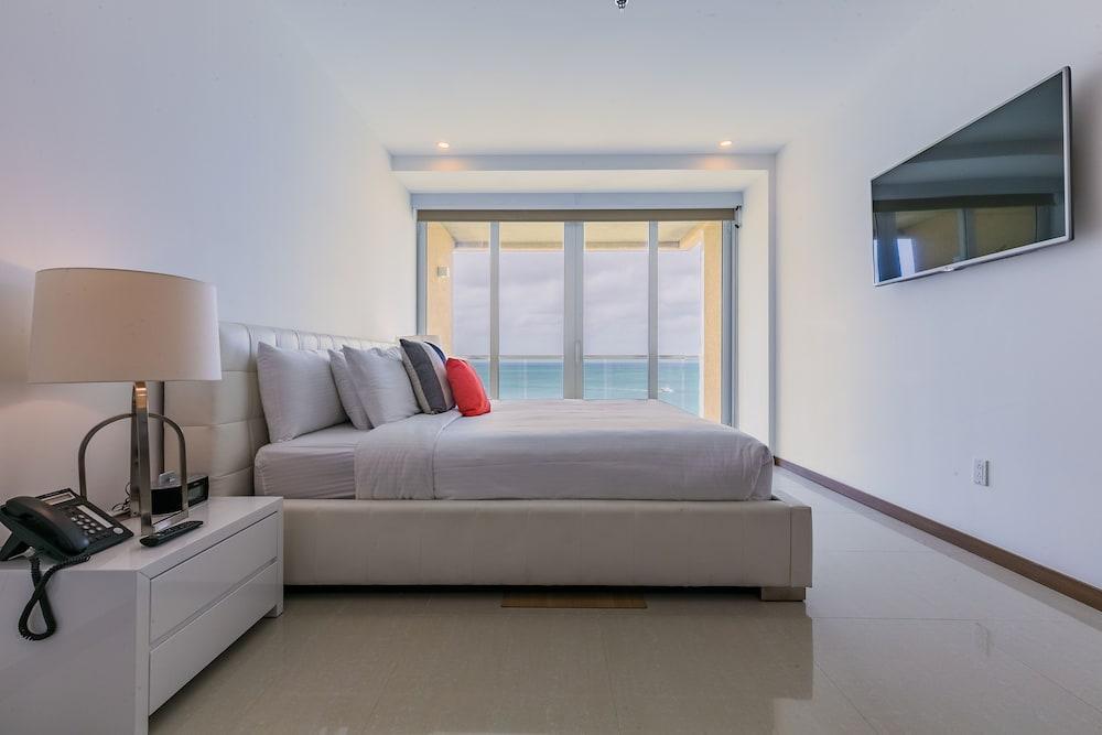 Blue Residences Aparthotel