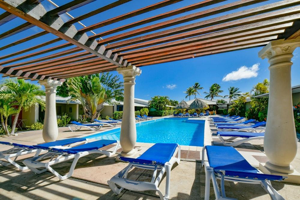 Aruba Blue Village And Hotel 2*