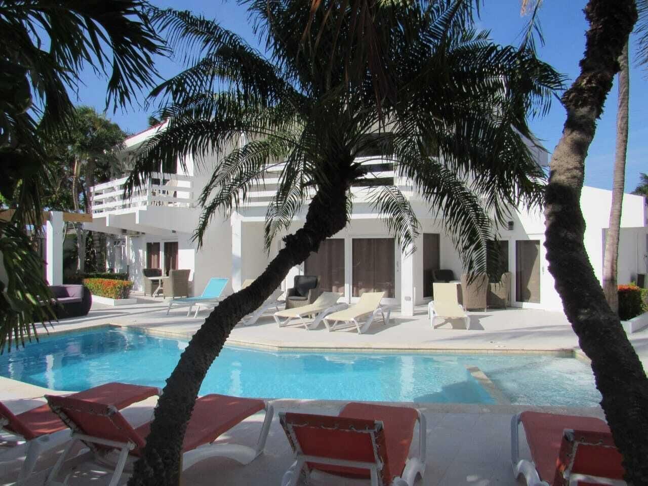 & Apartment