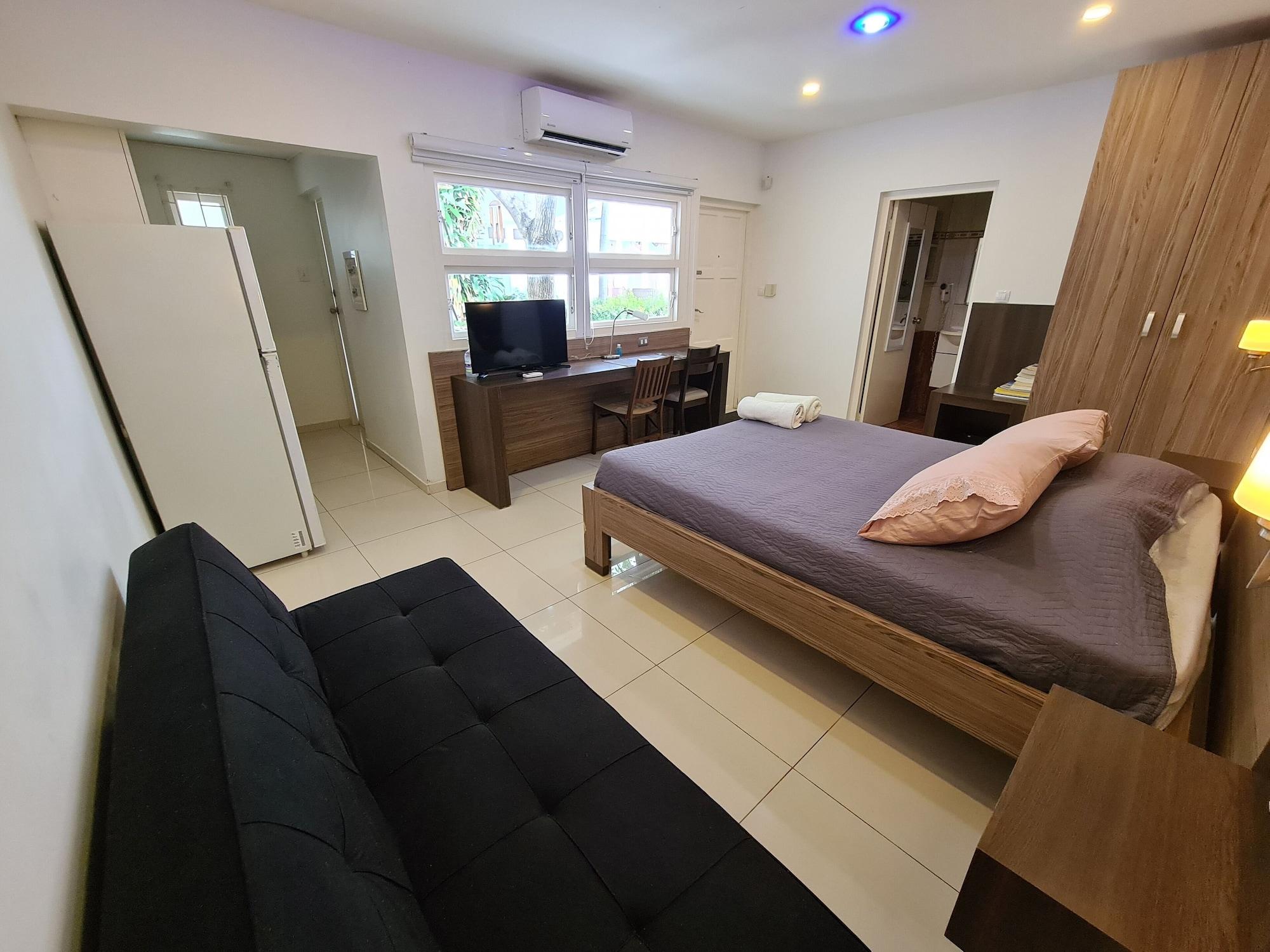 & Apartment