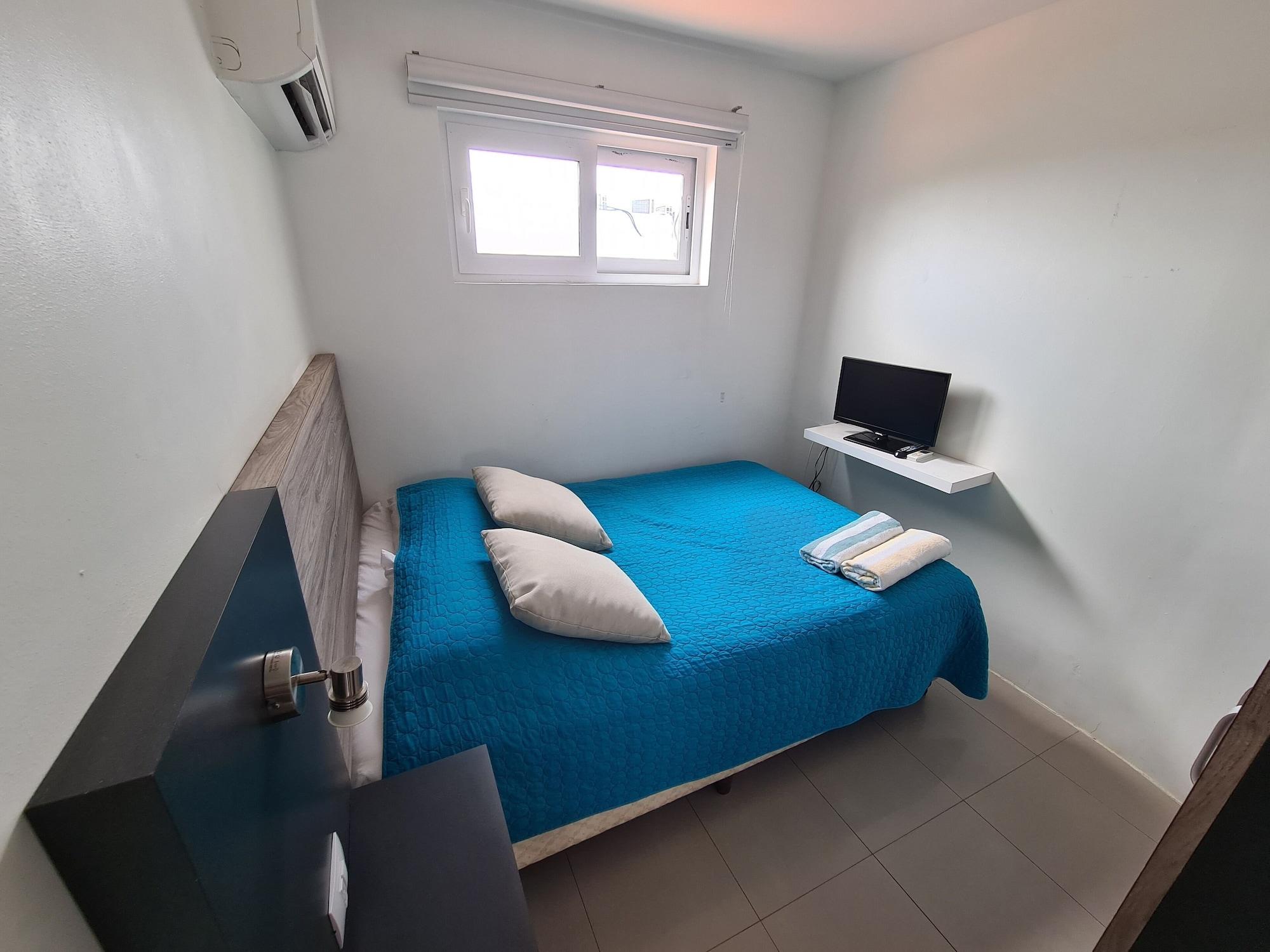 Apartment & *