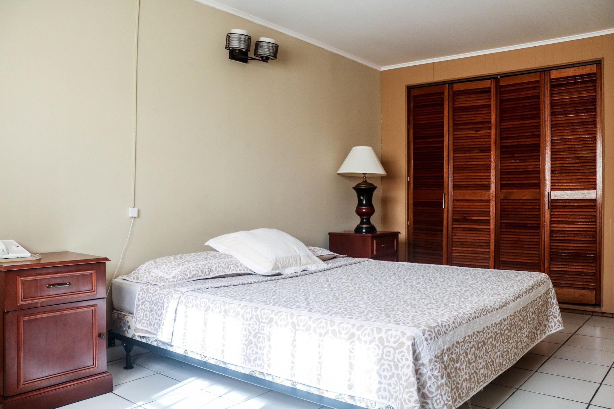Hotel Coconut Palm Beach