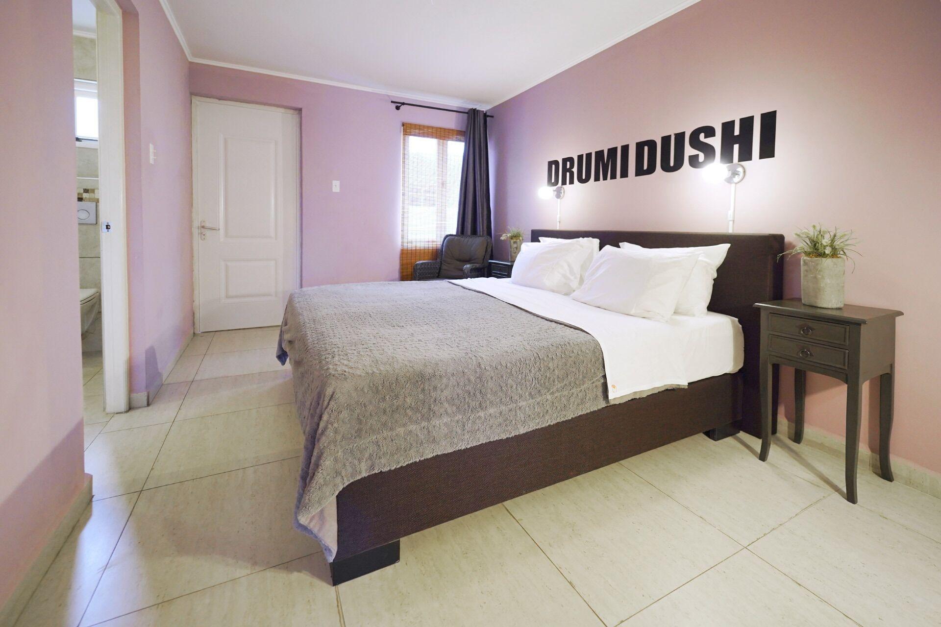 Apartment Cadushi *