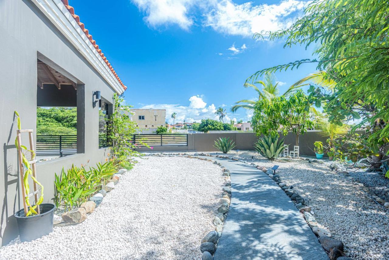 Guest house Y Solo Unique Private Walking Distance To The