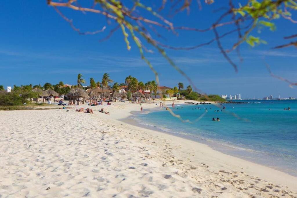 Apartamento New! Cozy 1 Bedroom Condo- Gold Coast, Noord Aruba Palm Beach
