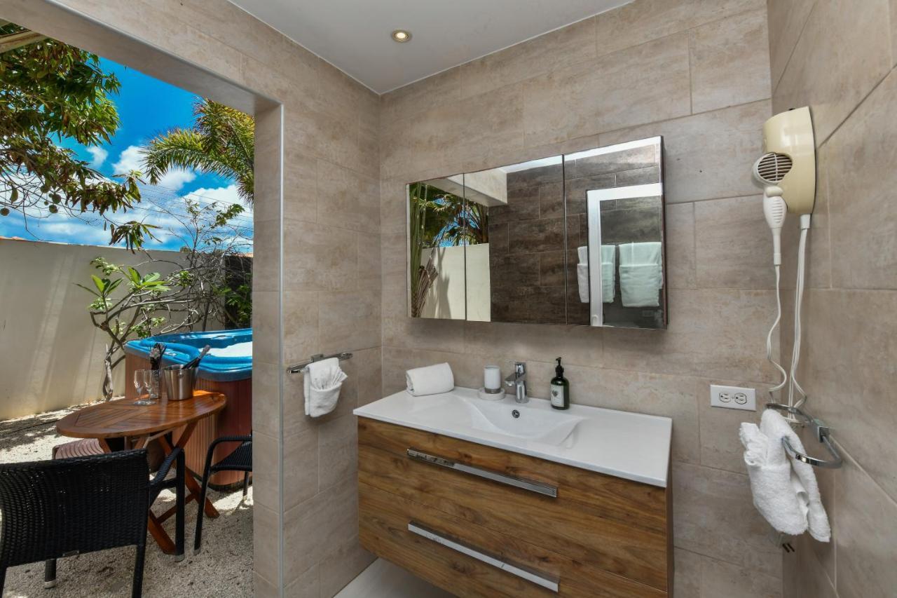 Boutique Swiss Paradise Aruba And