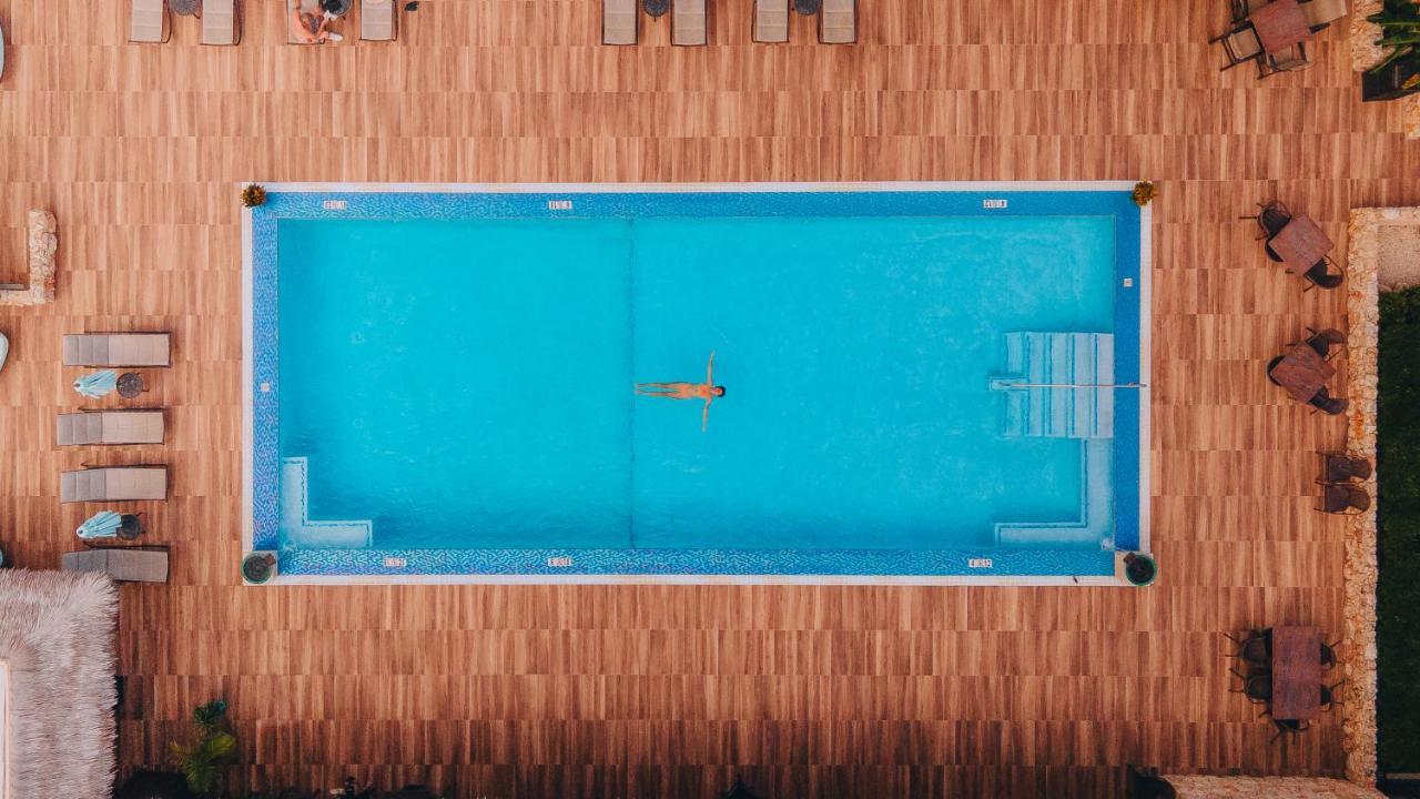 Resort Manchebo And Palm Beach