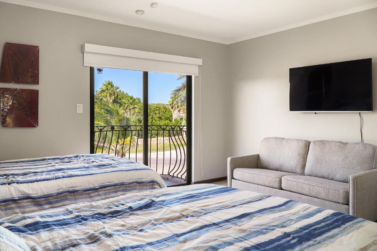 Incredible House In Gold Coast With Private Jacuzzi New Remodeling Holiday home Palm Beach