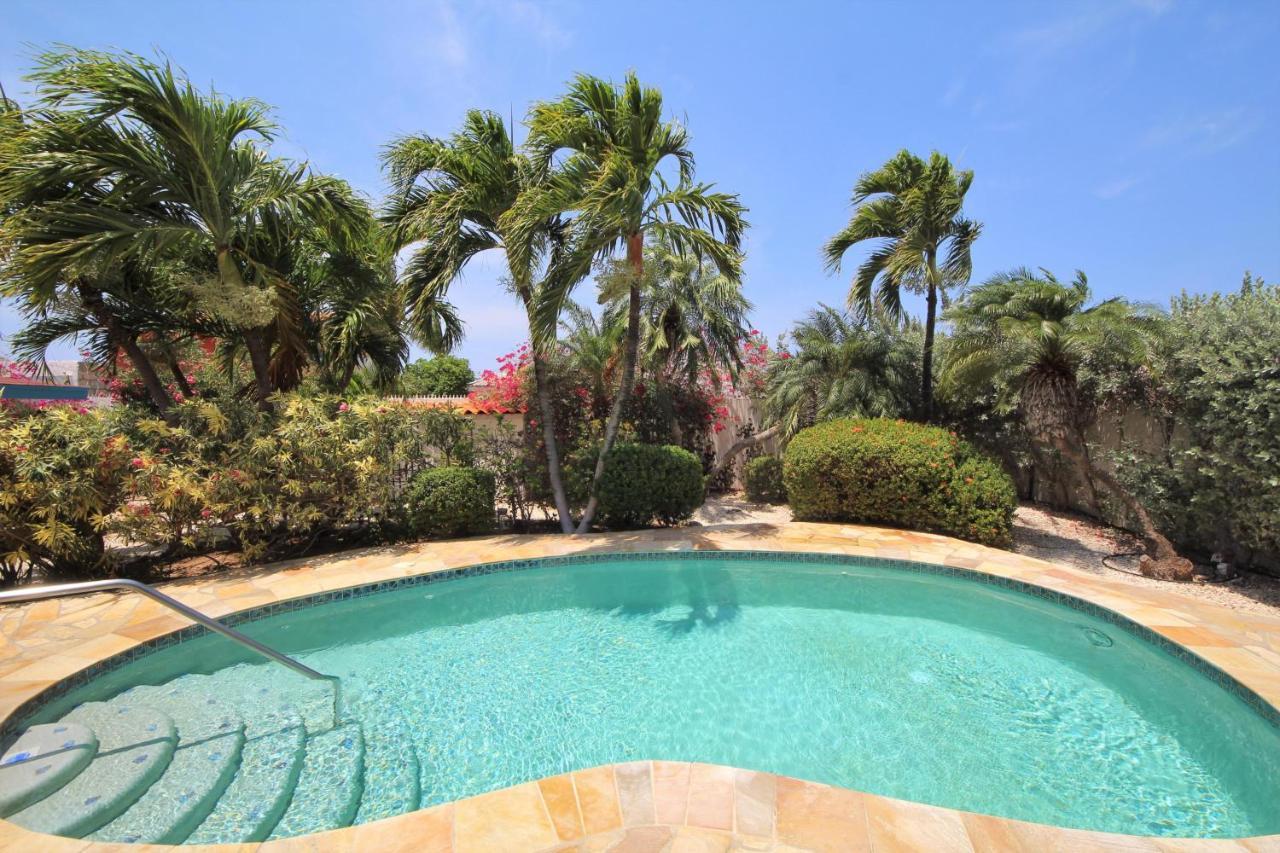 Villa Agave Gardens Palm Beach