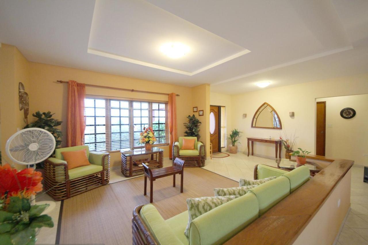 Sunrise Villa *