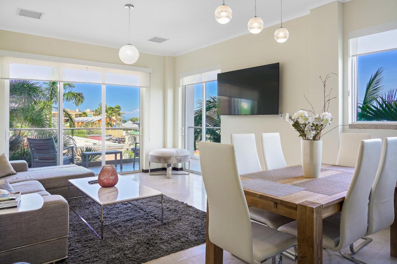 Luxurious In Levent Front Eagle Holiday home Palm Beach