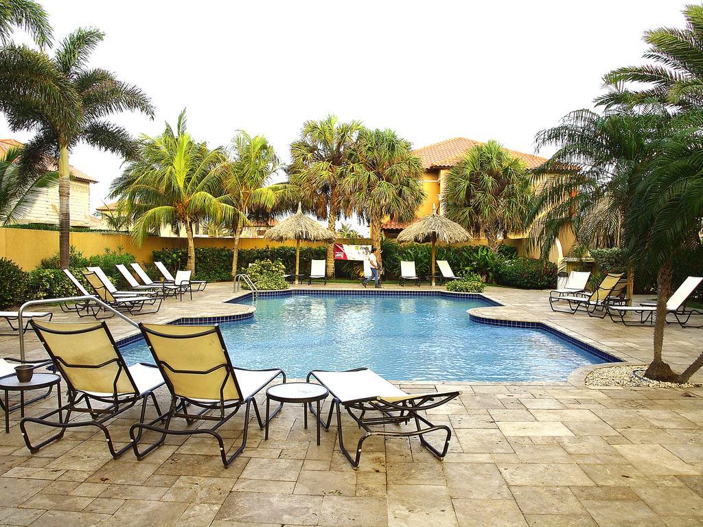 Gold Coast Luxury One Floor Apartment Palm Beach