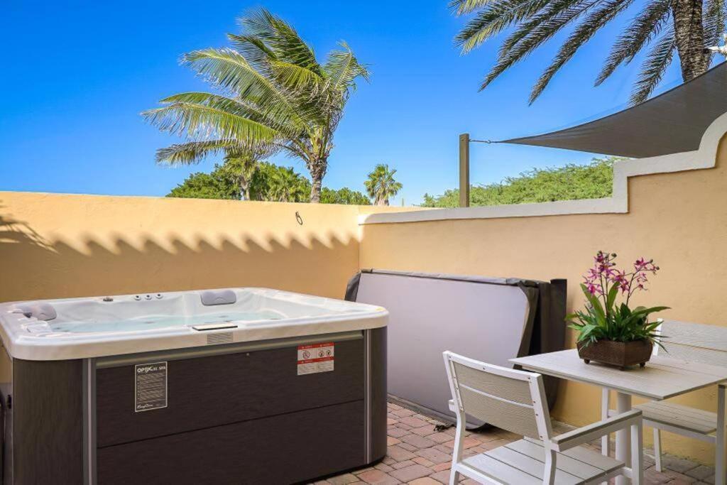 Holiday home Incredible House In Gold Coast With Private Jacuzzi New Remodeling