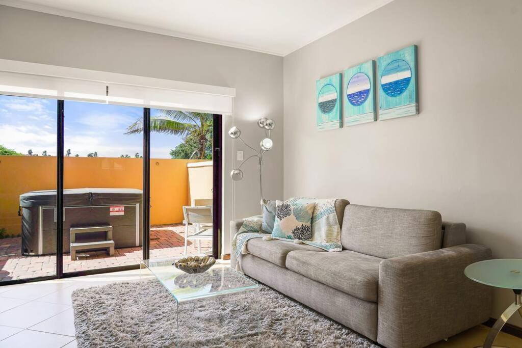 Incredible House In Gold Coast With Private Jacuzzi New Remodeling Palm Beach
