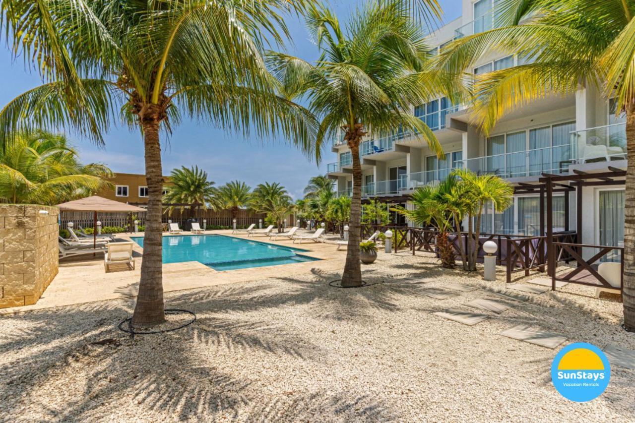 Large Luxury On Palm * Palm Beach