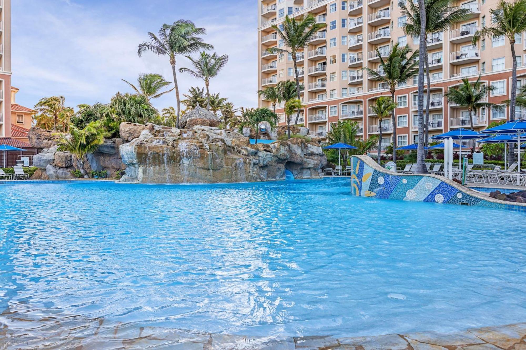 Marriott's Aruba Surf Club Hotel 3*
