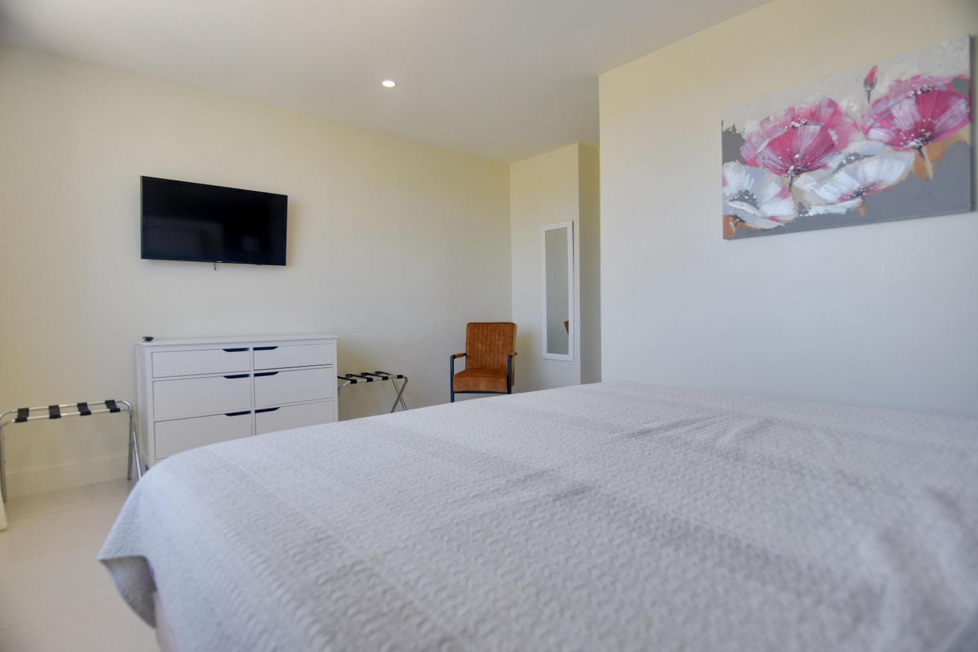 Apartment New ! Islas # 8 *