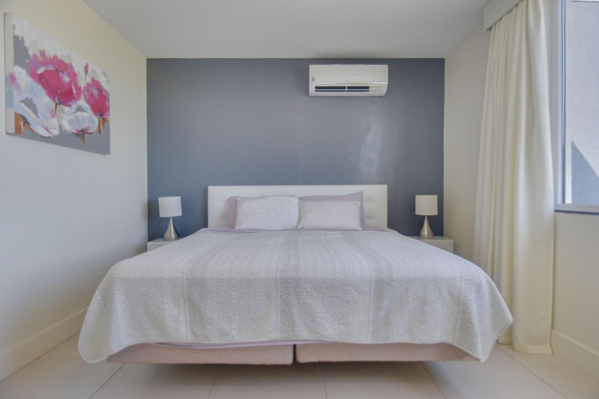 New ! Islas # 8 Apartment Palm Beach