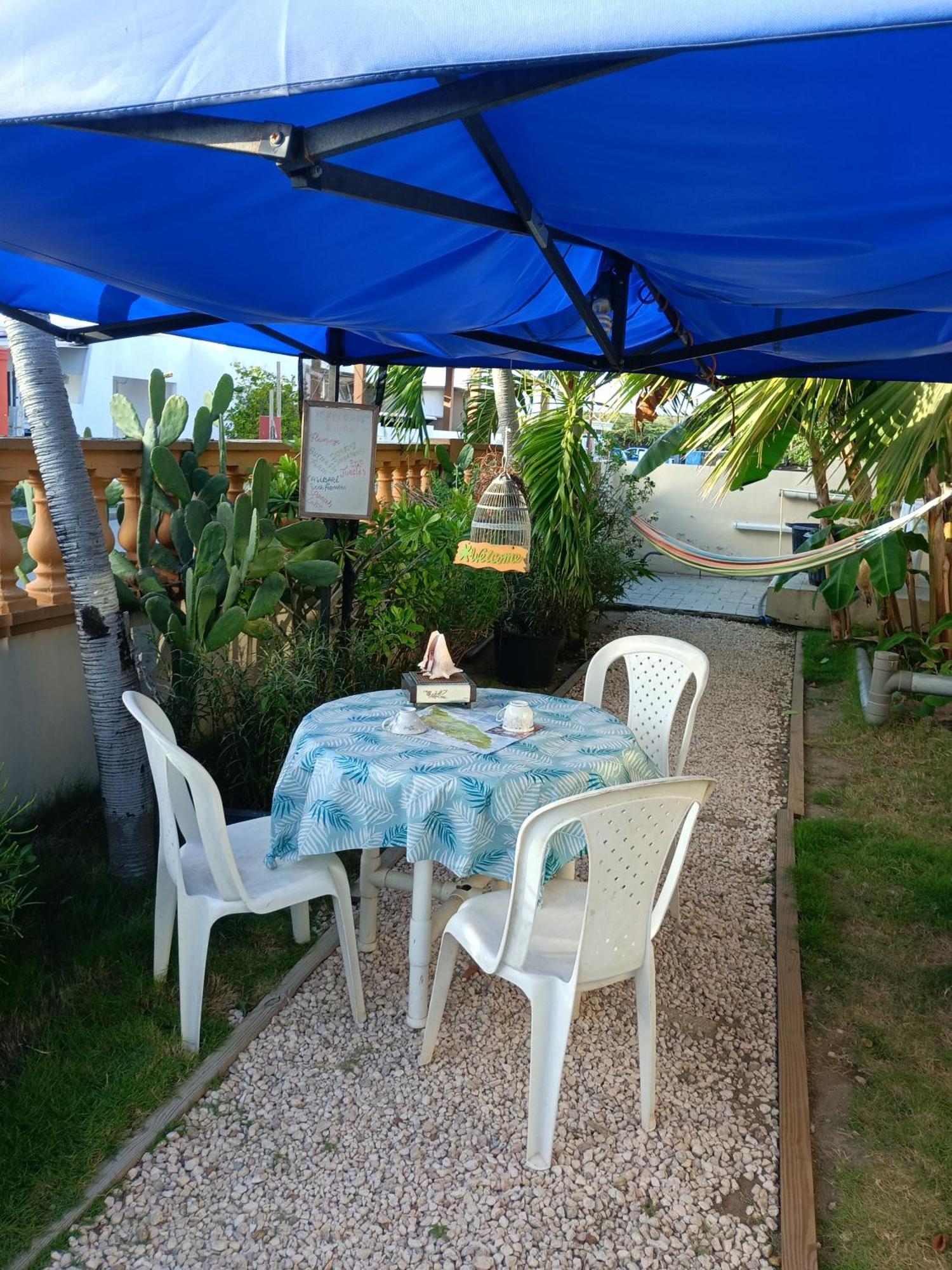 Aruba Backpackers Apartamento *