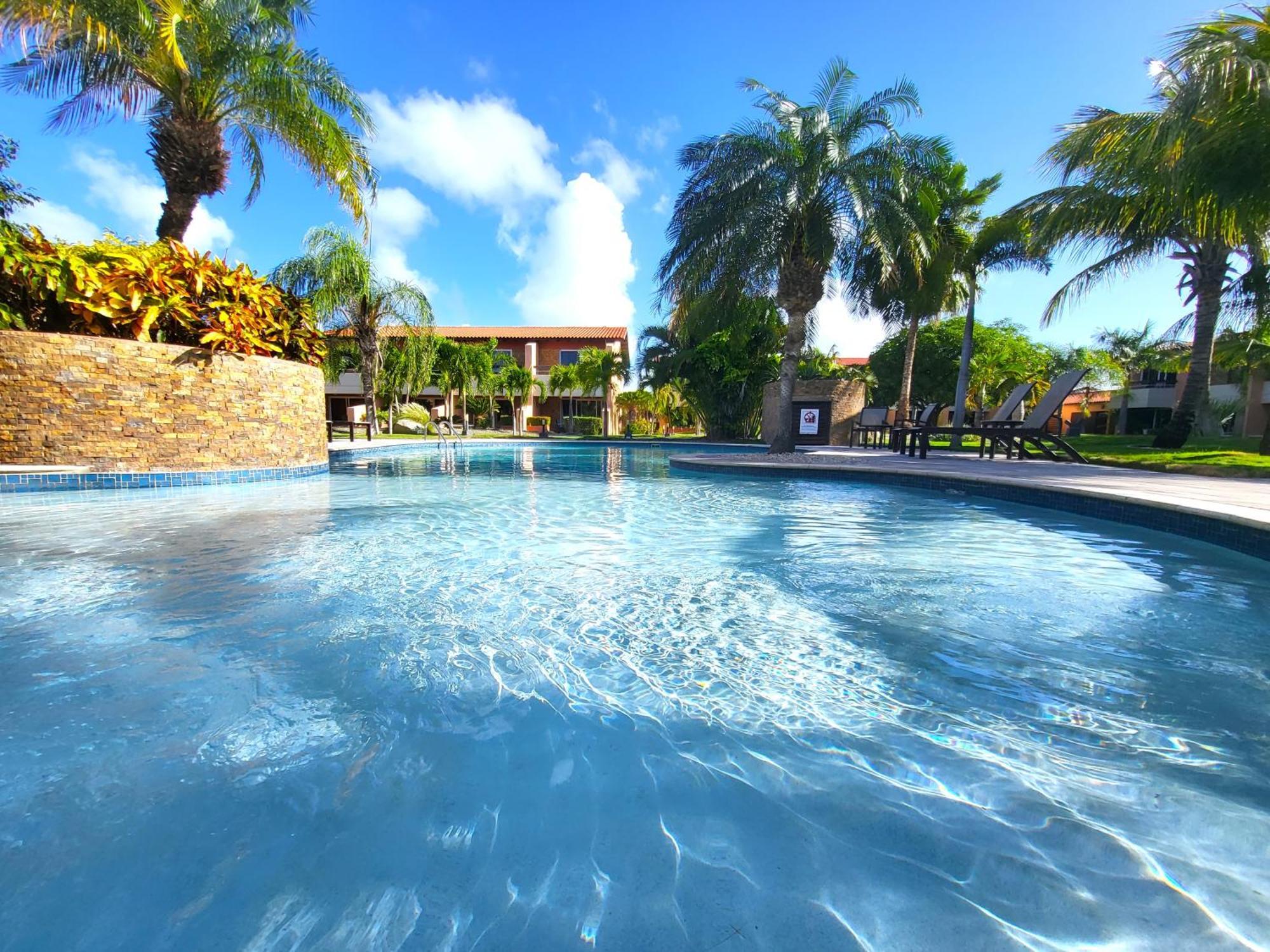Eagle Luxury House, Walking Distance To The Holiday home Palm Beach