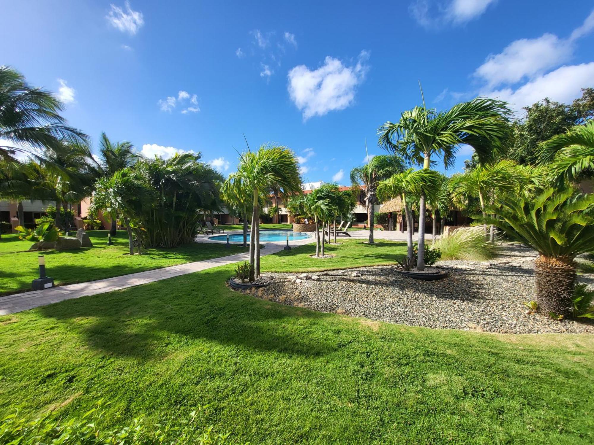 Eagle Luxury House, Walking Distance To The Palm Beach