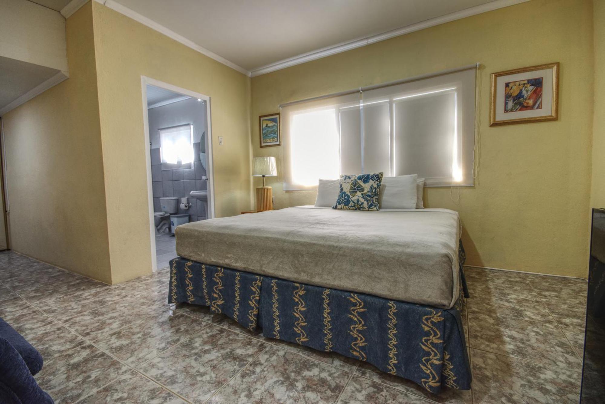 Palm Retreat Hotel