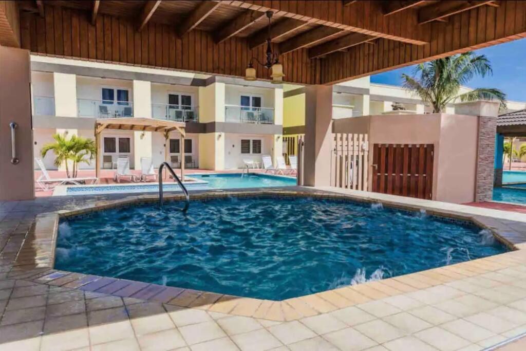 Apartment Affordable Family Only 350 Yards From Eagle