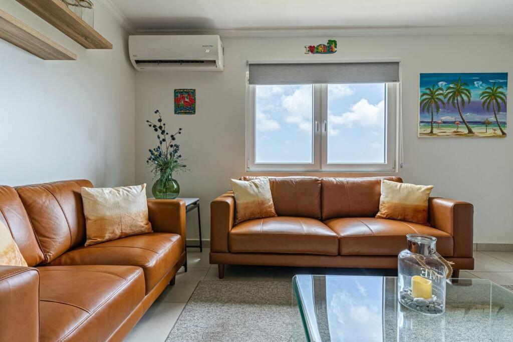 Apartment Affordable Family Only 350 Yards From Eagle Palm Beach