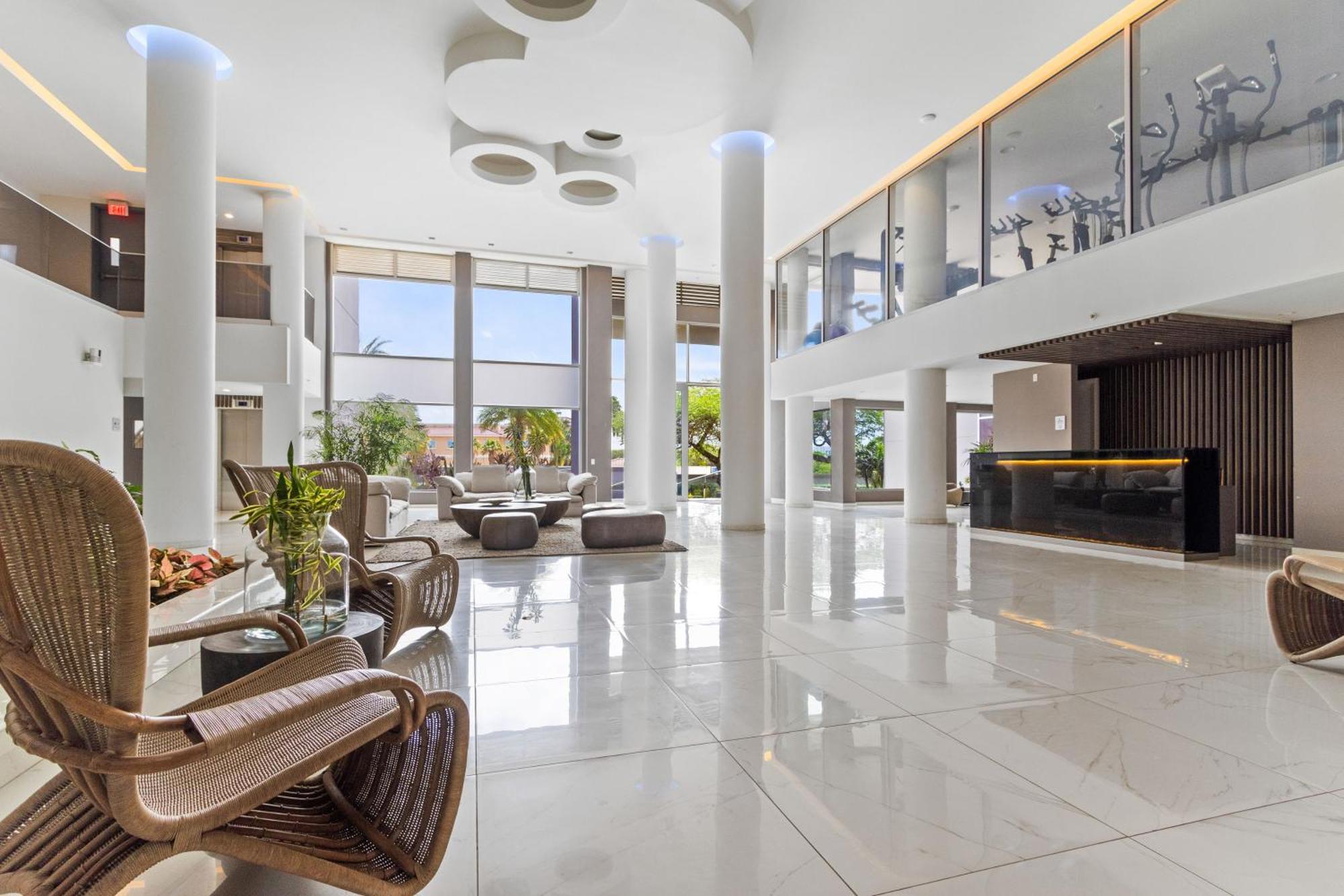 O Beachfront Residences, By Bocobay Aruba *
