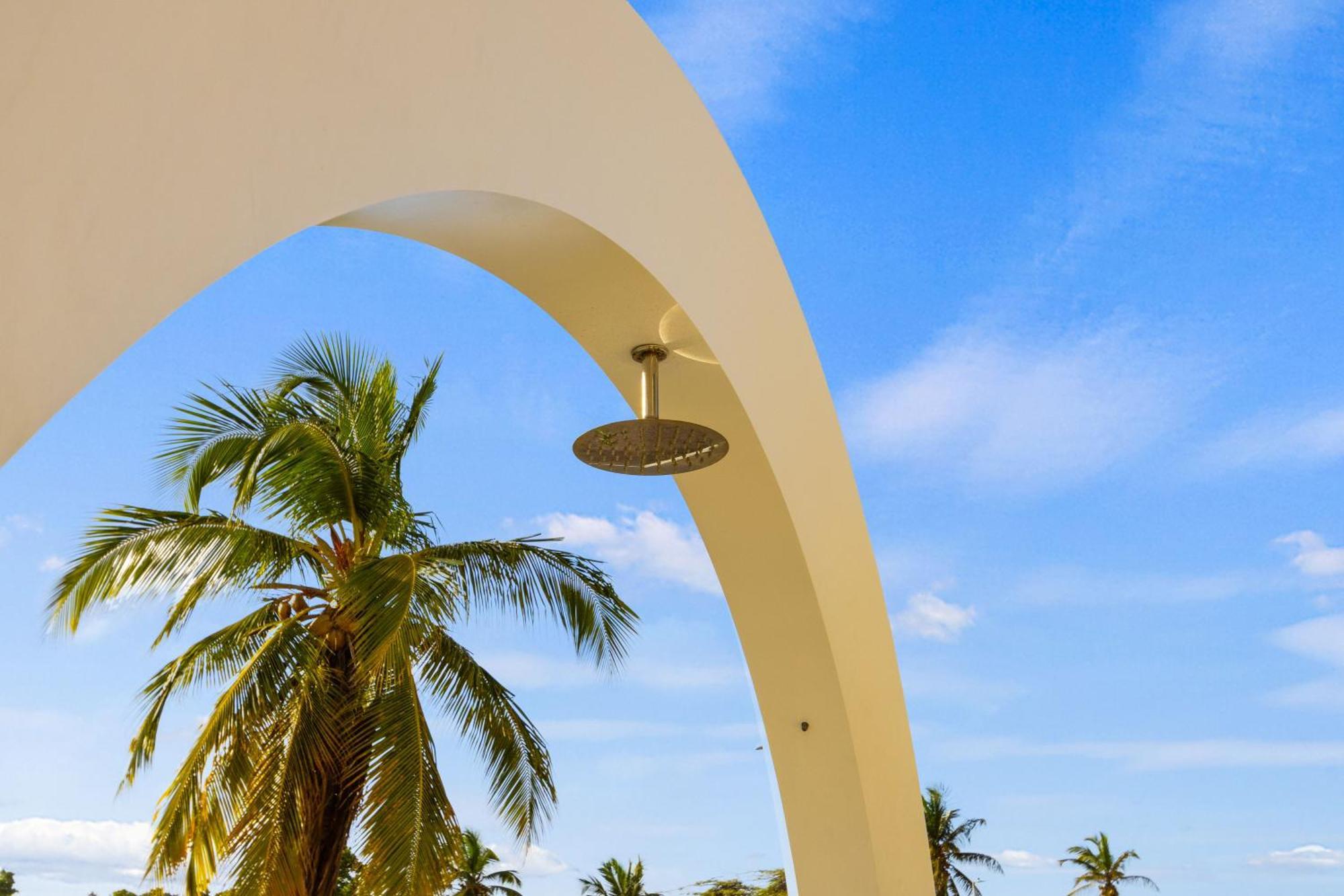 O Beachfront Residences, By Bocobay Aruba Apartment *