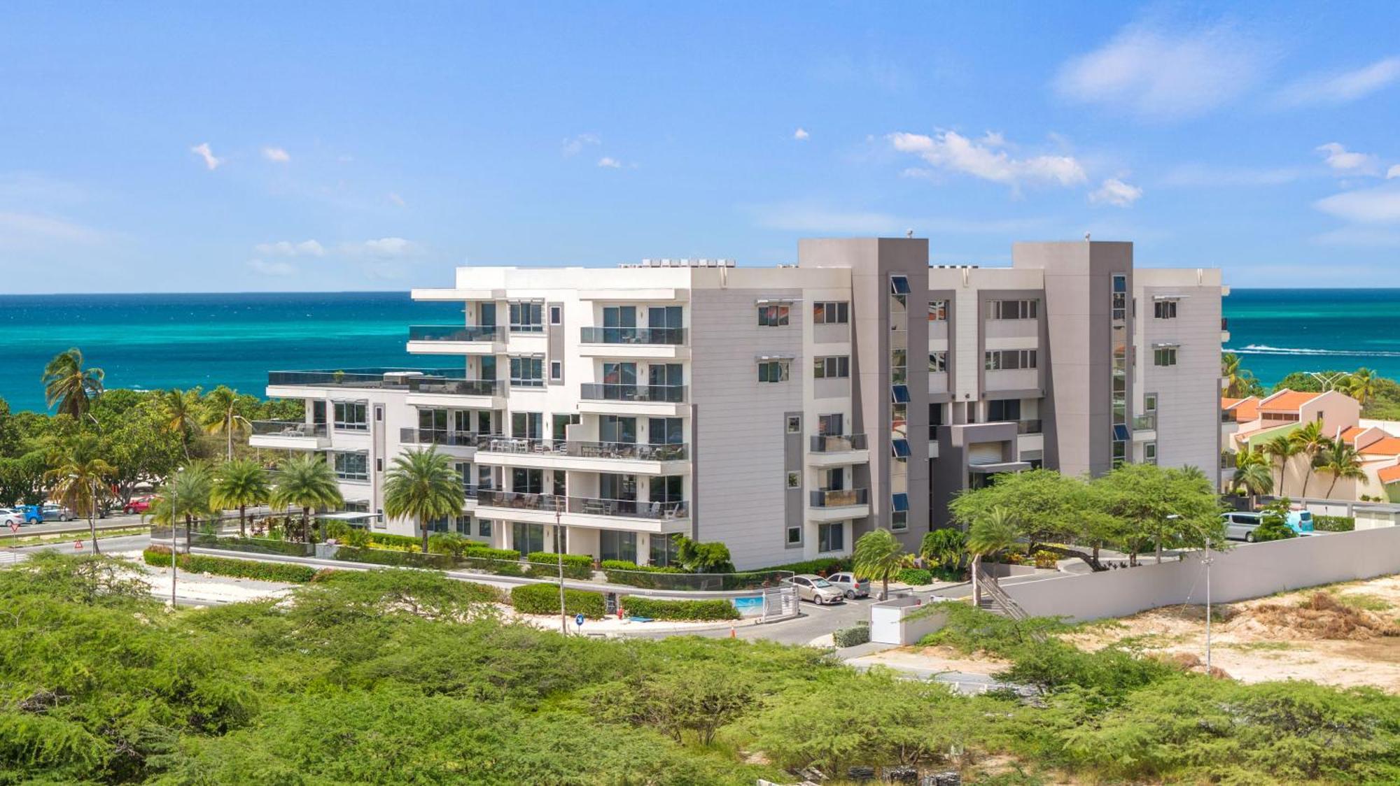 Apartment O Beachfront Residences, By Bocobay Aruba Palm Beach