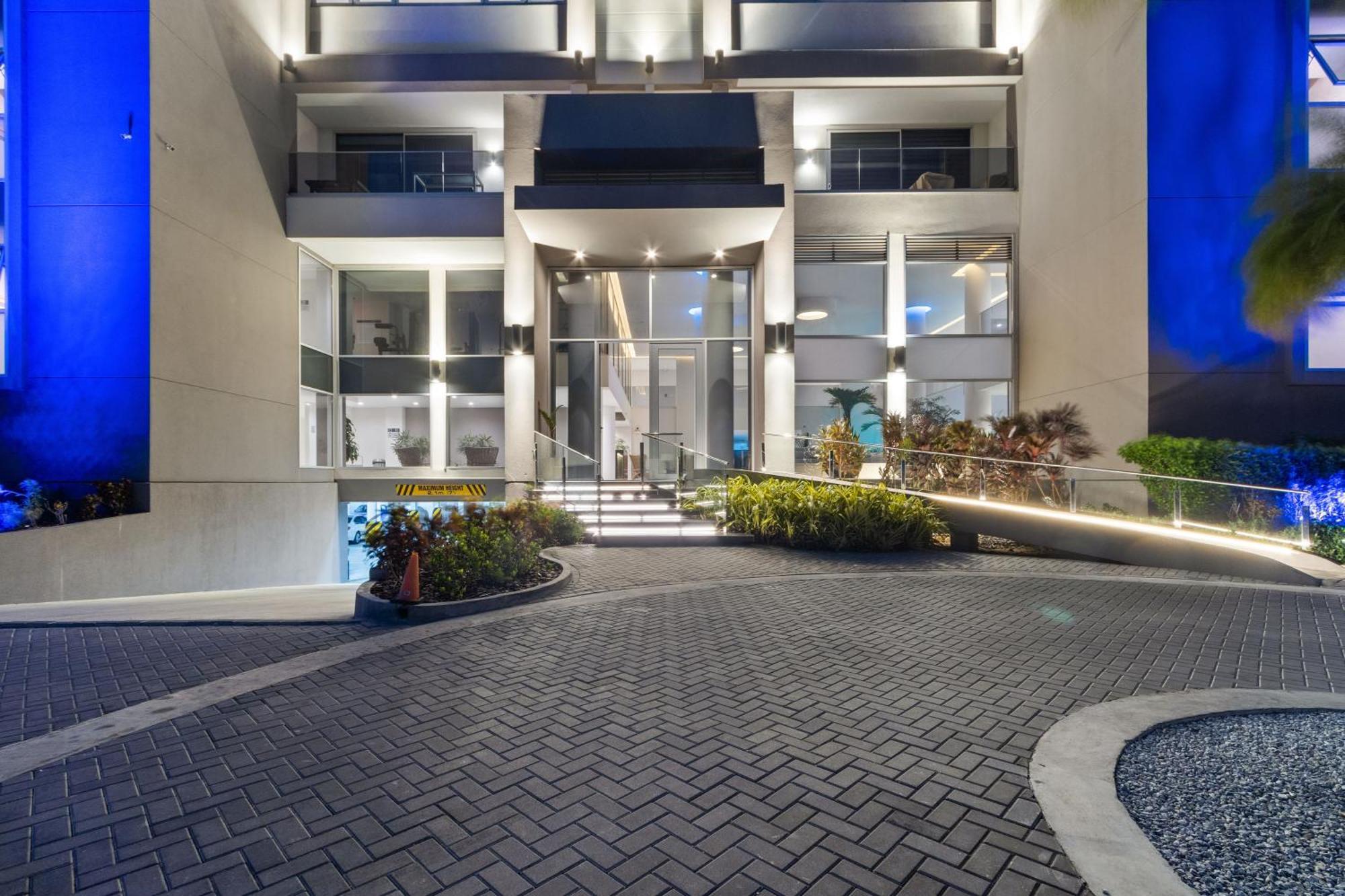 O Beachfront Residences, By Bocobay Aruba Apartment *