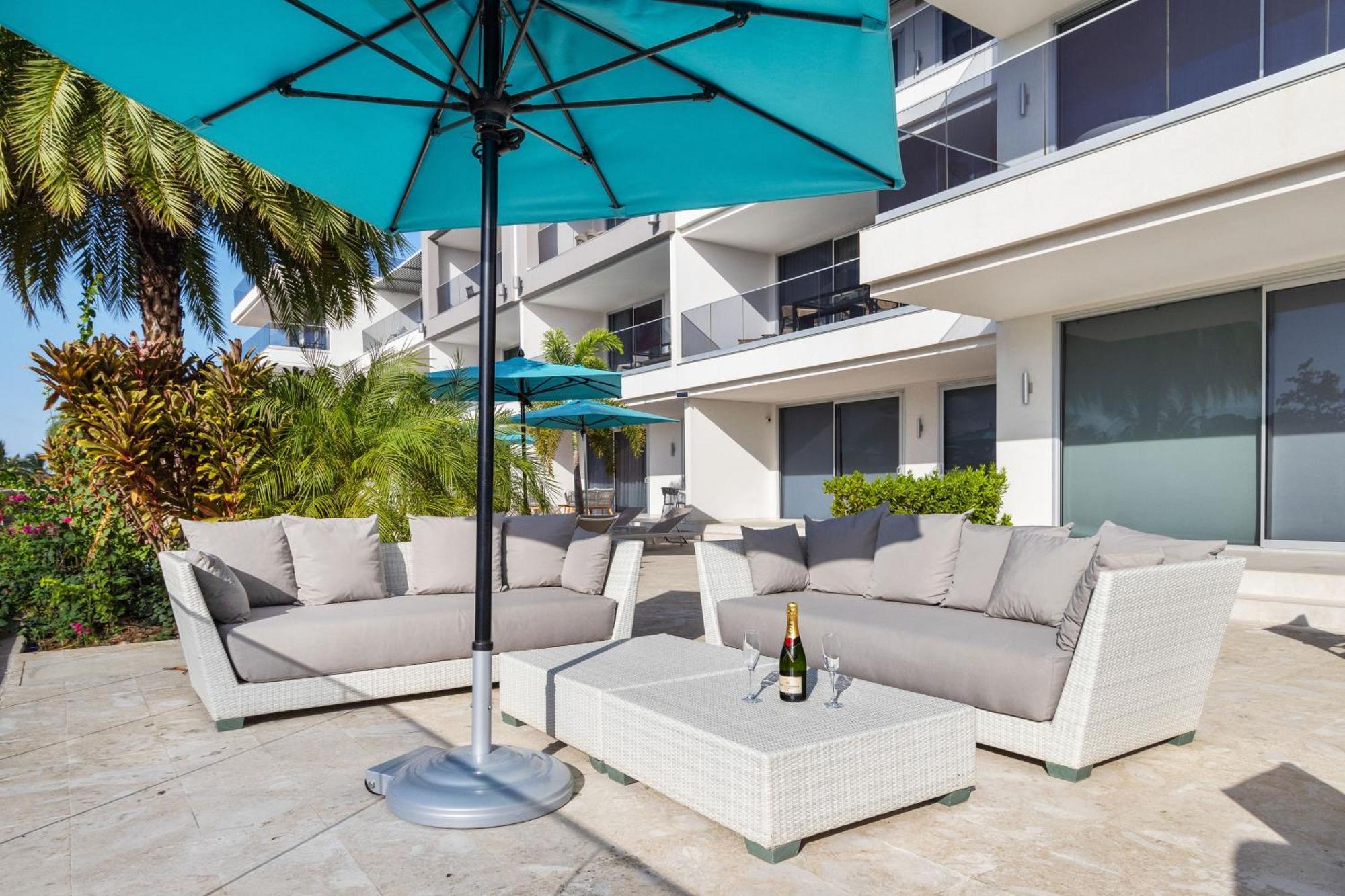 O Beachfront Residences, By Bocobay Aruba *