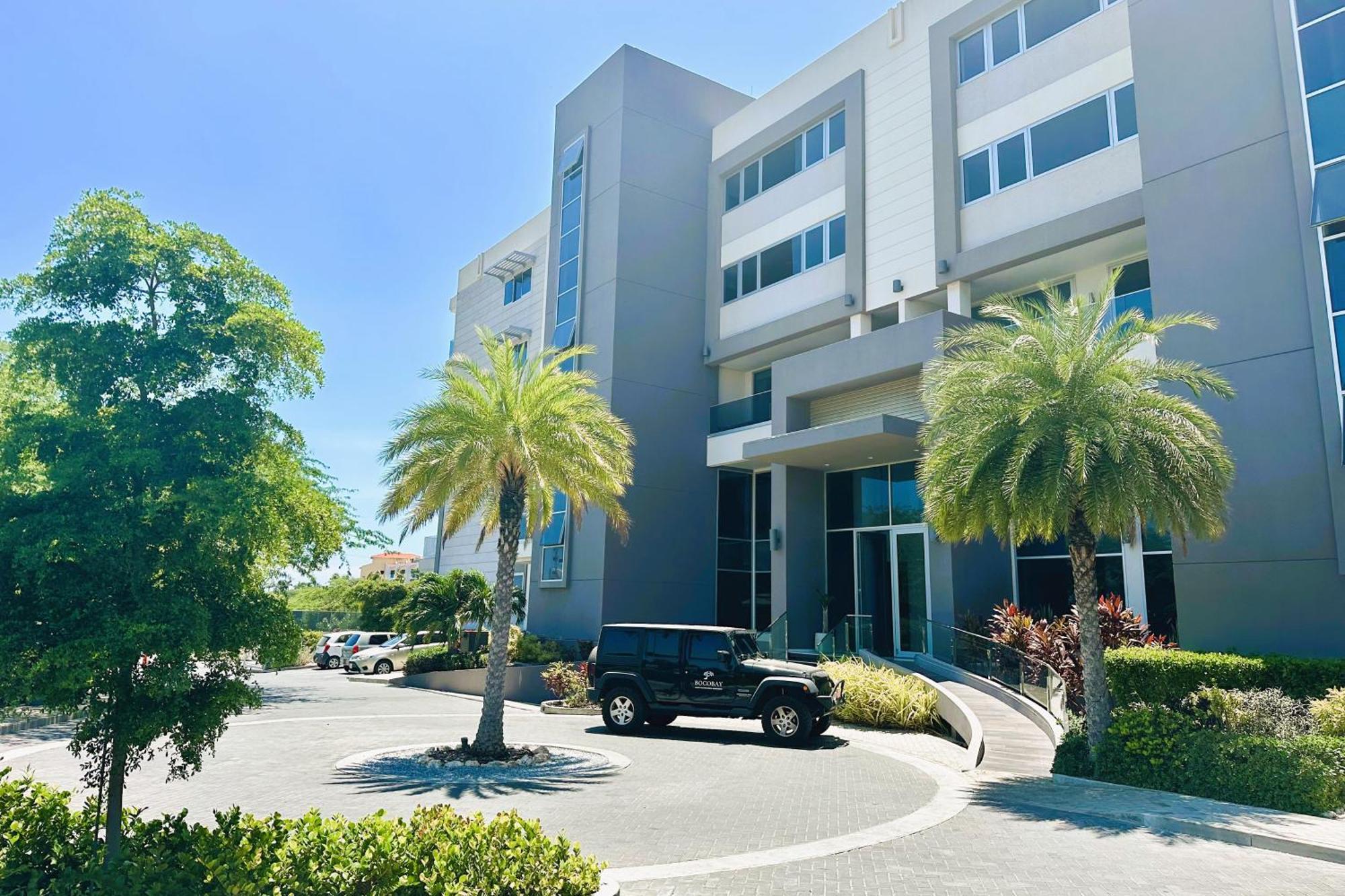 O Beachfront Residences, By Bocobay Aruba Apartment