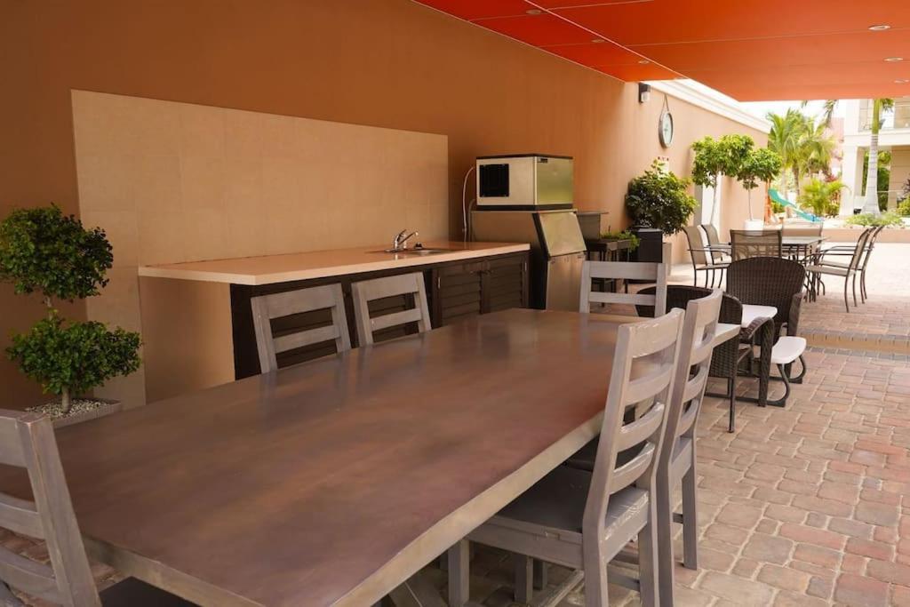 Luxurious In Levent Front Eagle * Palm Beach