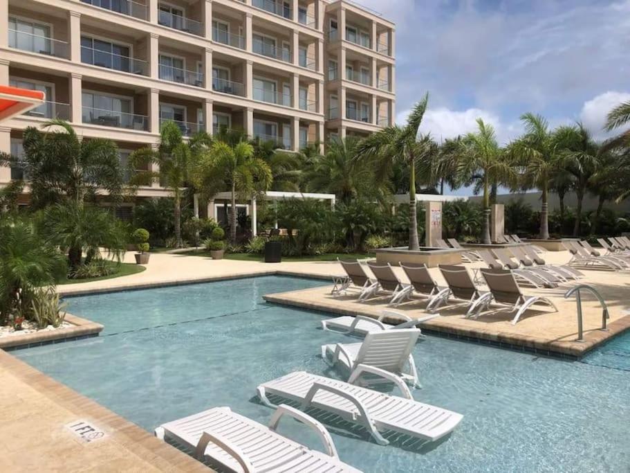 Luxurious In Levent Front Eagle Holiday home Palm Beach
