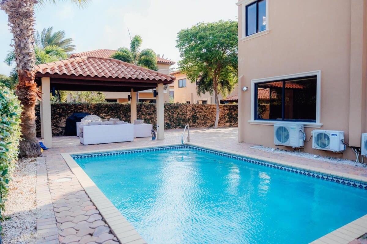 Gold Coast Elegance With Private Pool Holiday home