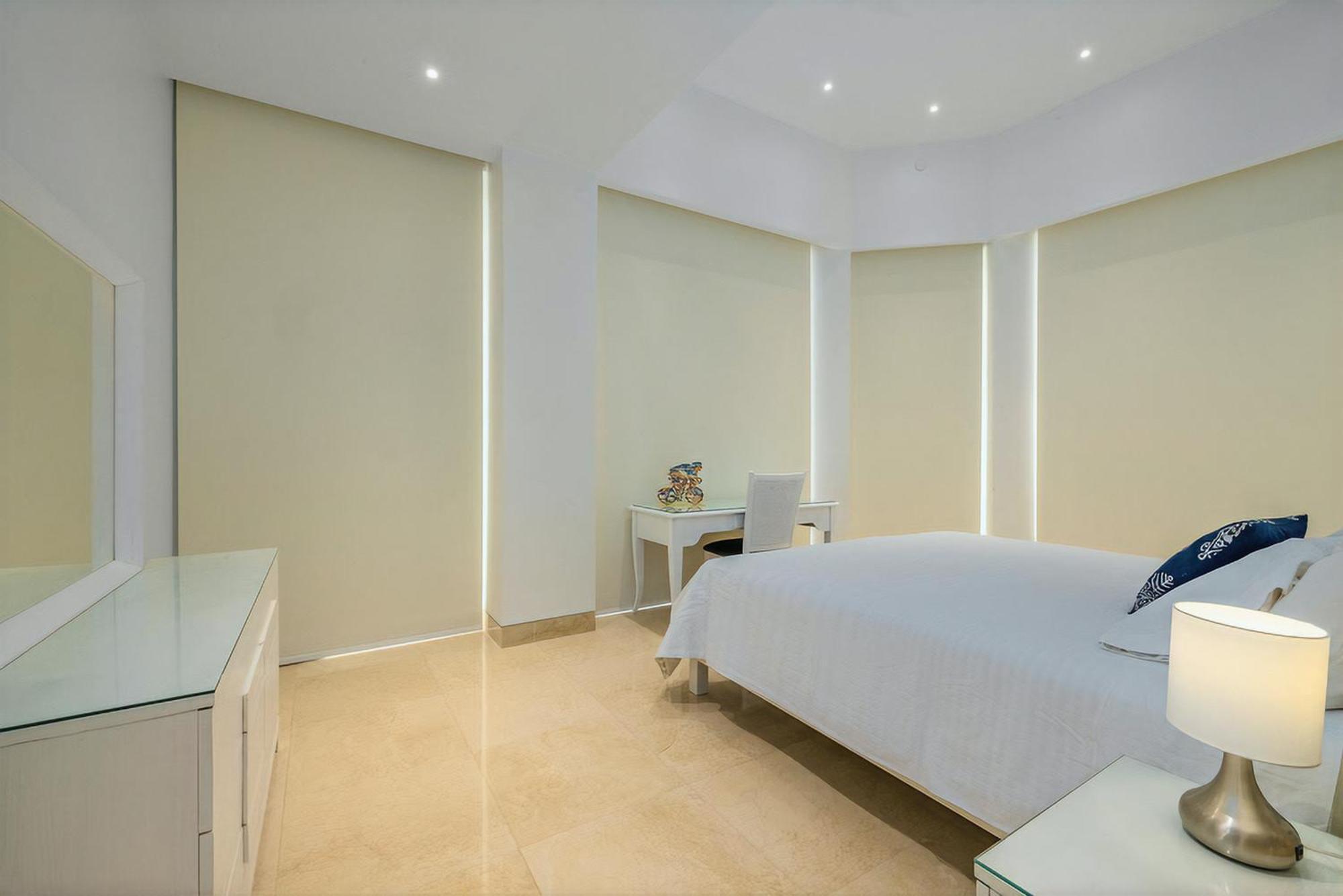 Coral 15: Oceanfront Penthouse With Private Pool And Theater Apartment *